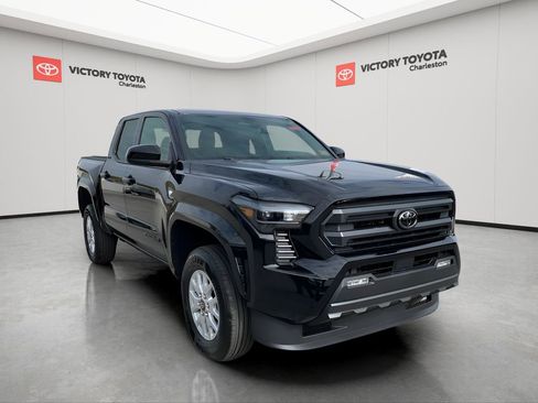 New 2025 Toyota Tacoma SR5 image 7