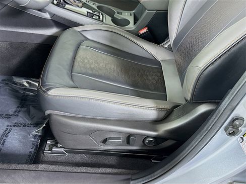 Certified 2024 Subaru Crosstrek 2.5i Limited w/ Crosstrek Mirror Package image 24