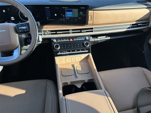 New 2026 Hyundai Santa Fe Calligraphy image 5