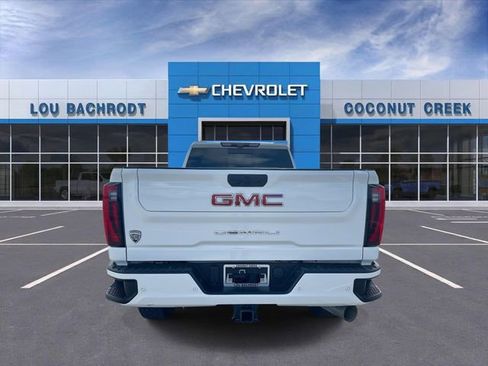 Used 2024 GMC Sierra 3500 Denali w/ Denali Reserve Package AWD/4WD image 7