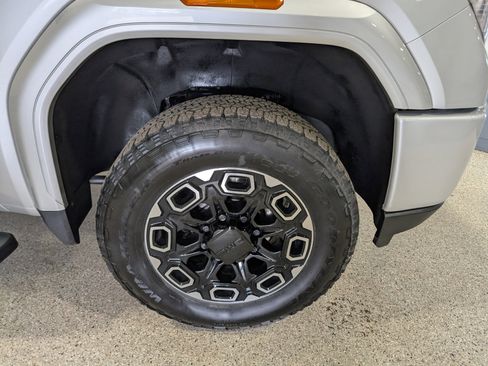 Used 2023 GMC Sierra 2500 Denali AWD/4WD image 15
