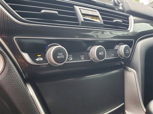 Used 2022 Honda Accord Sport image 29