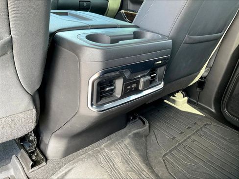 Used 2022 GMC Sierra 1500 Elevation AWD/4WD image 11