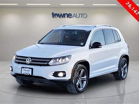 Used 2017 Volkswagen Tiguan Sport image 2