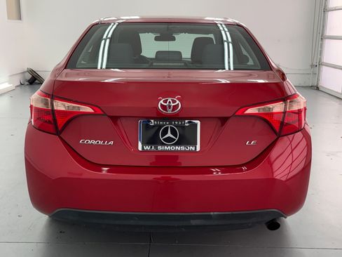 Used 2019 Toyota Corolla LE w/ Carpet Mat Package (TMS) FWD image 9