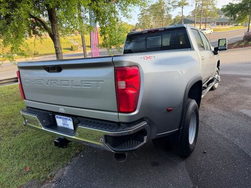 Used 2025 Chevrolet Silverado 3500 LT w/ All Star Edition AWD/4WD image 4