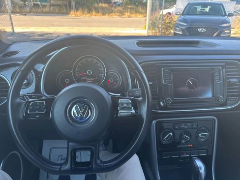 Used 2017 Volkswagen Beetle 1.8T SE image 11