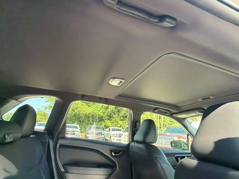 Used 2025 Subaru Forester Limited w/ Popular Package #2 AWD/4WD image 86