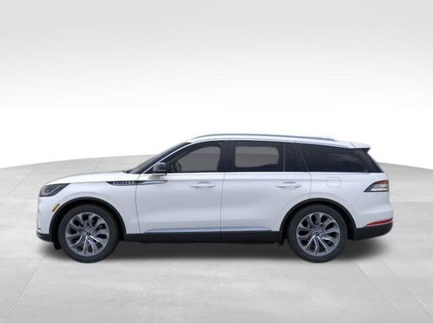 New 2026 Lincoln Aviator Reserve image 4