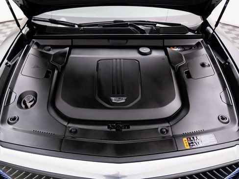 Certified 2024 Cadillac Lyriq Luxury w/ LPO, Floor Liner Package image 32