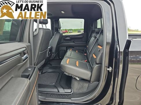 Used 2024 GMC Sierra 1500 AT4 w/ Technology Package AWD/4WD image 25