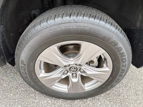 Used 2023 Toyota RAV4 XLE w/ Convenience Package FWD image 32