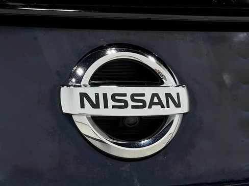 Used 2018 Nissan Leaf SL w/ SL Technology Package FWD image 39