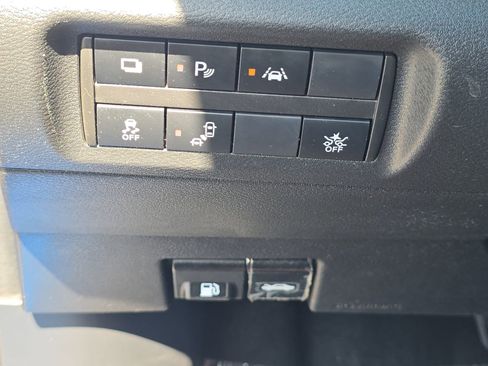 Used 2025 Nissan Kicks Play S FWD image 26