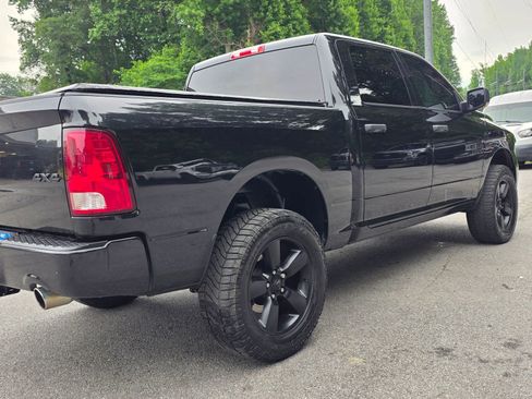 Used 2017 RAM 1500 Express w/ Black Ram 1500 Express Group AWD/4WD image 30
