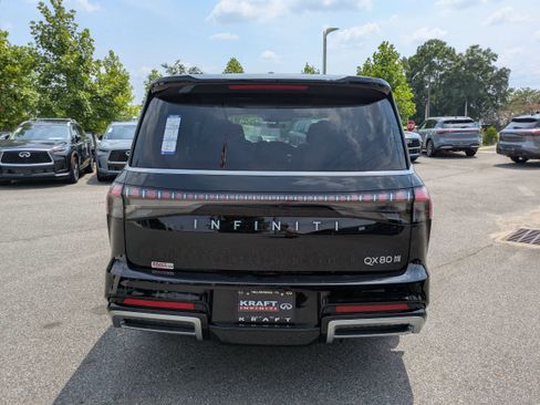 Used 2026 INFINITI QX80 Luxe w/ Cargo Package AWD/4WD image 5