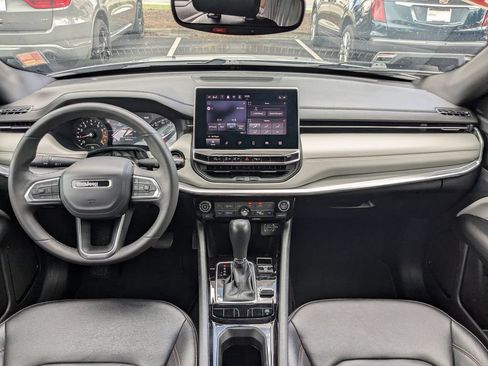 Used 2024 Jeep Compass Limited AWD/4WD image 14