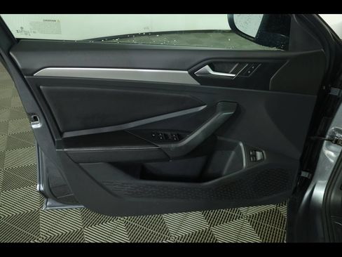 Used 2023 Volkswagen Jetta Sport FWD image 18