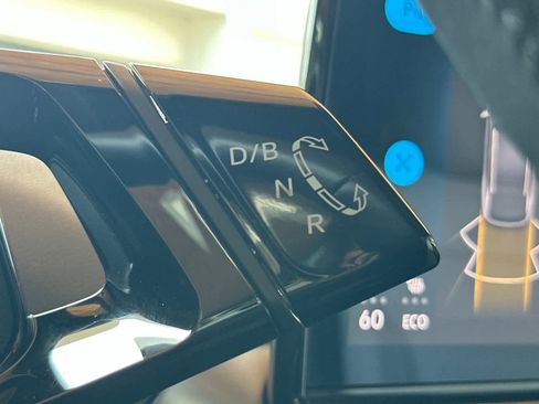 Used 2022 Volkswagen ID.4 Pro S image 21