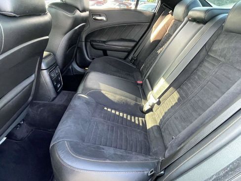 Used 2018 Dodge Charger R/T image 12