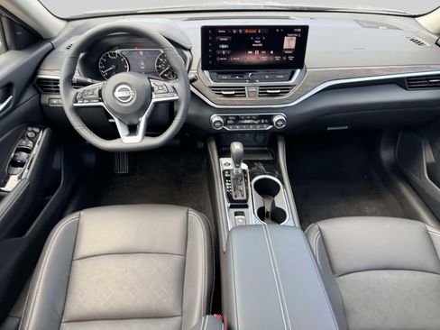 Certified 2025 Nissan Altima 2.5 SL FWD image 12