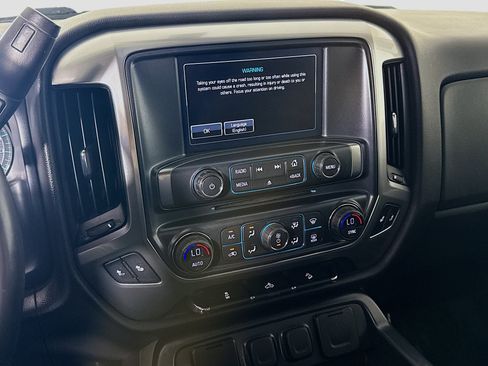 Used 2017 Chevrolet Silverado 1500 LT w/ Redline Edition AWD/4WD image 18