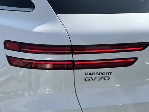 New 2026 Genesis GV70 2.5T Advanced AWD/4WD image 8