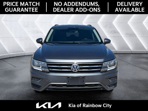 Used 2020 Volkswagen Tiguan SE AWD/4WD image 2