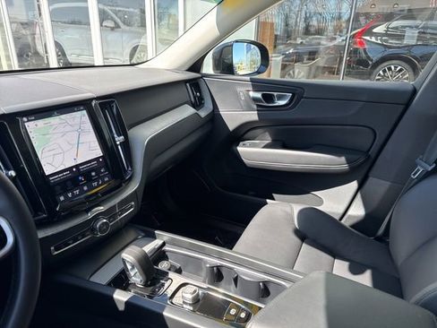 Certified 2025 Volvo XC60 B5 Plus AWD/4WD image 23