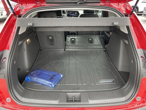 New 2026 Chevrolet Trax LT w/ Driver Confidence Package image 22