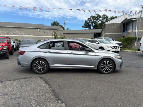 Used 2023 Volkswagen Jetta Sport FWD image 11