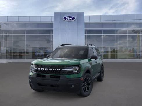 New 2025 Ford Bronco Sport Outer Banks w/ Outer Banks Tech Package+ AWD/4WD image 2