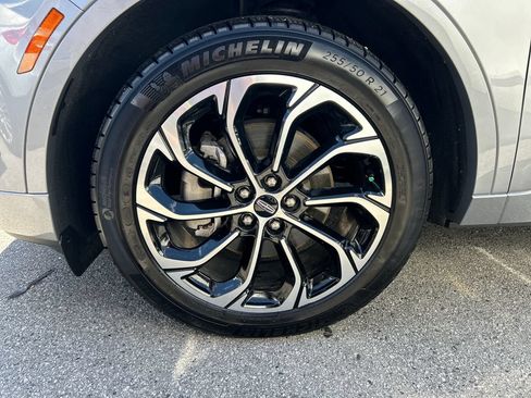 Used 2024 Lincoln Nautilus Reserve w/ Equipment Group 202A AWD/4WD image 29