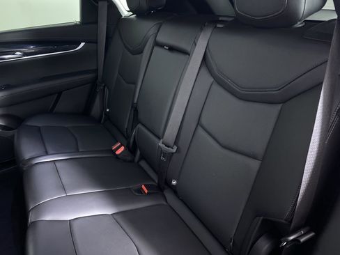 Certified 2022 Cadillac XT5 Premium Luxury w/ LPO, Floor Liner Package image 14