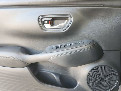 Certified 2024 Honda HR-V LX image 22