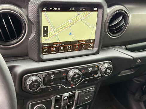Used 2023 Jeep Wrangler Unlimited Sport AWD/4WD image 18