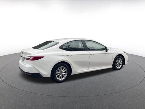 Used 2025 Toyota Camry LE image 14