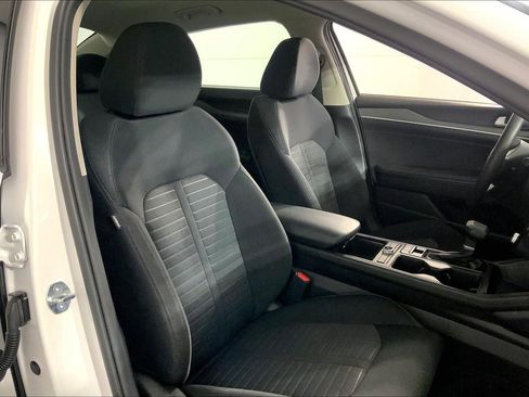 Used 2025 Kia K5 LXS FWD image 7