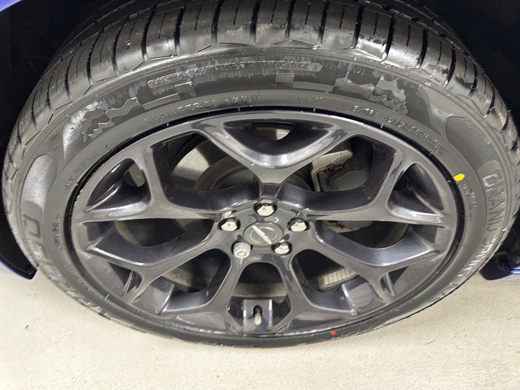 Used 2020 Chrysler 300 S w/ 300S Premium Group 2 RWD image 9
