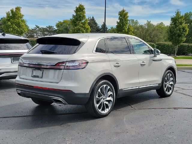 Used 2023 Lincoln Nautilus Reserve AWD/4WD image 4