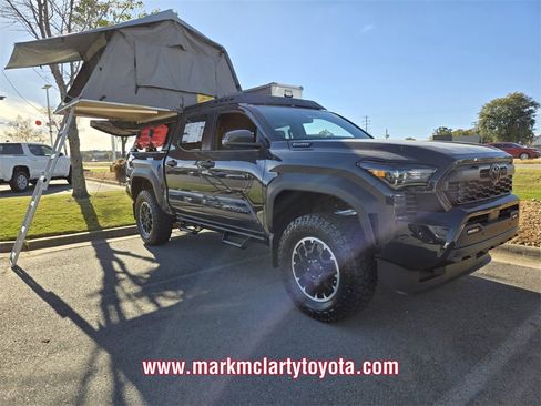 New 2025 Toyota Tacoma TRD Off-Road image 2
