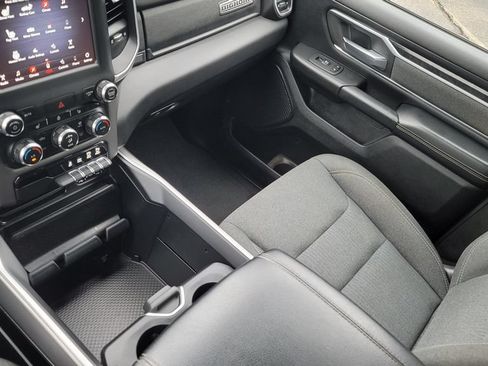 Used 2020 RAM 1500 Big Horn AWD/4WD image 23