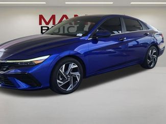 Used 2024 Hyundai Elantra SEL w/ Convenience Package FWD video 1