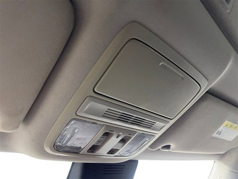 Used 2018 Honda Accord EX image 71