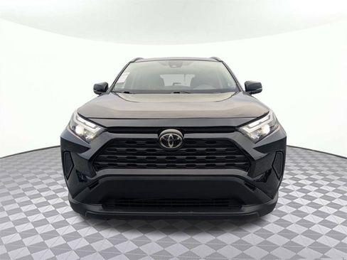 Used 2023 Toyota RAV4 XLE image 8