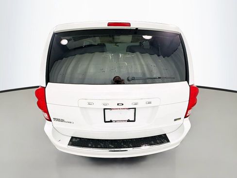 Used 2014 Dodge Grand Caravan SE w/ Quick Order Package 29E SE FWD image 7