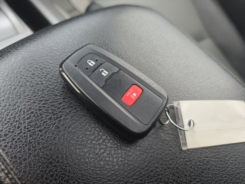 Used 2022 Toyota 4Runner SR5 Premium image 36