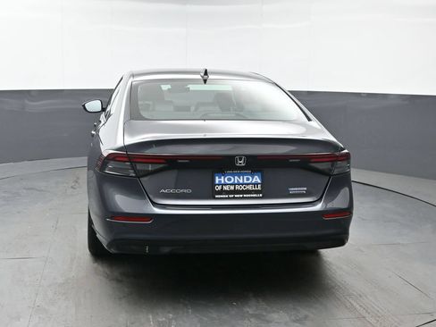 Used 2023 Honda Accord Touring image 5