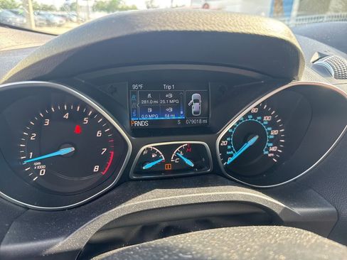 Used 2016 Ford Escape SE w/ Equipment Group 201A FWD image 23