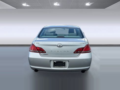 Used 2008 Toyota Avalon Limited image 9